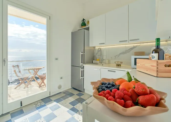 La Corsia - Exclusive By The Sea Apartment