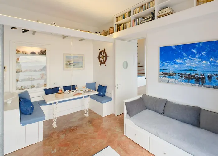 La Corsia - Exclusive By The Sea