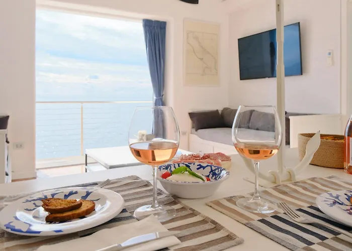 La Corsia - Exclusive By The Sea Apartment